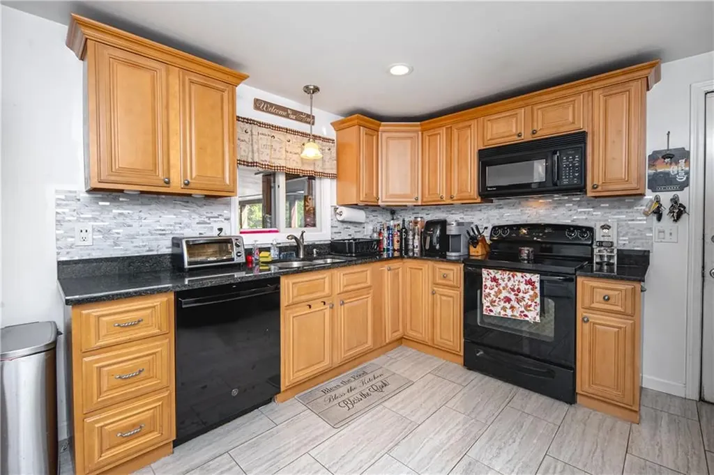 55 Clyde Street West Warwick RI 02893