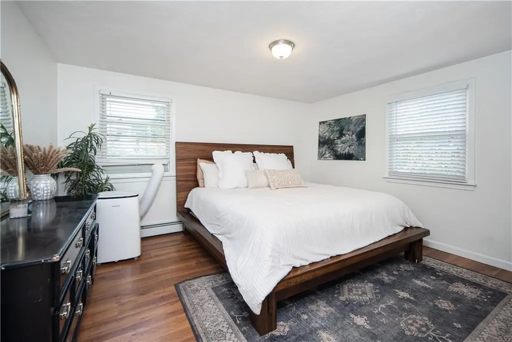 335 Natick Avenue Warwick RI 02886