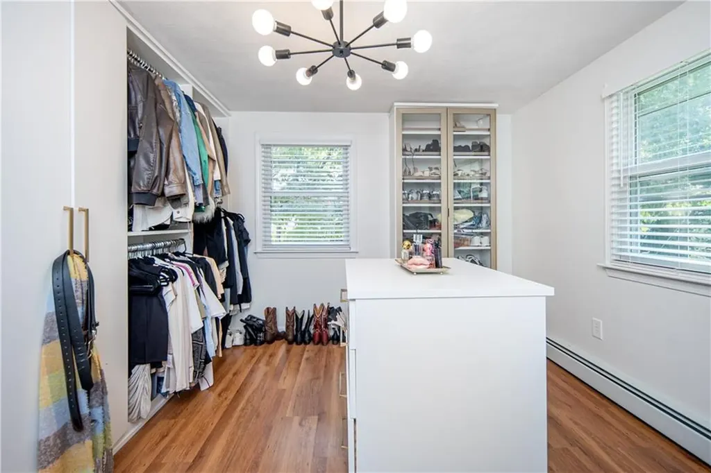 335 Natick Avenue Warwick RI 02886