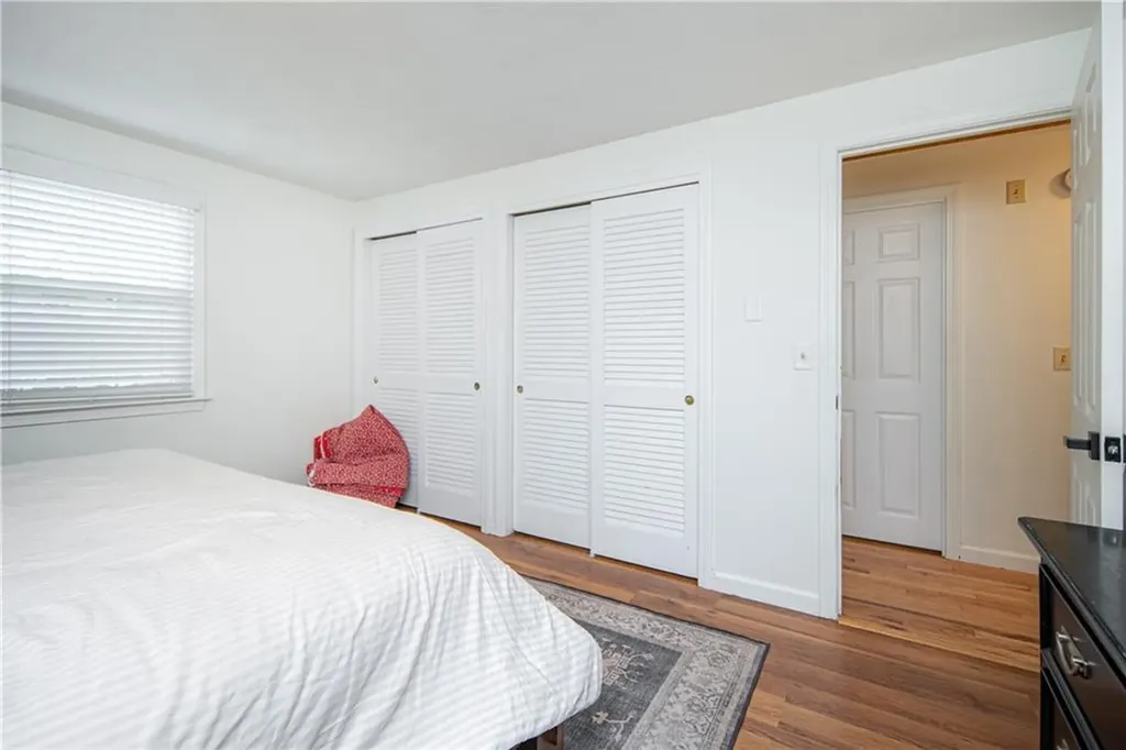 335 Natick Avenue Warwick RI 02886