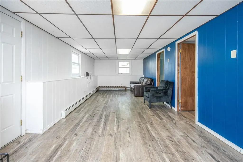 335 Natick Avenue Warwick RI 02886