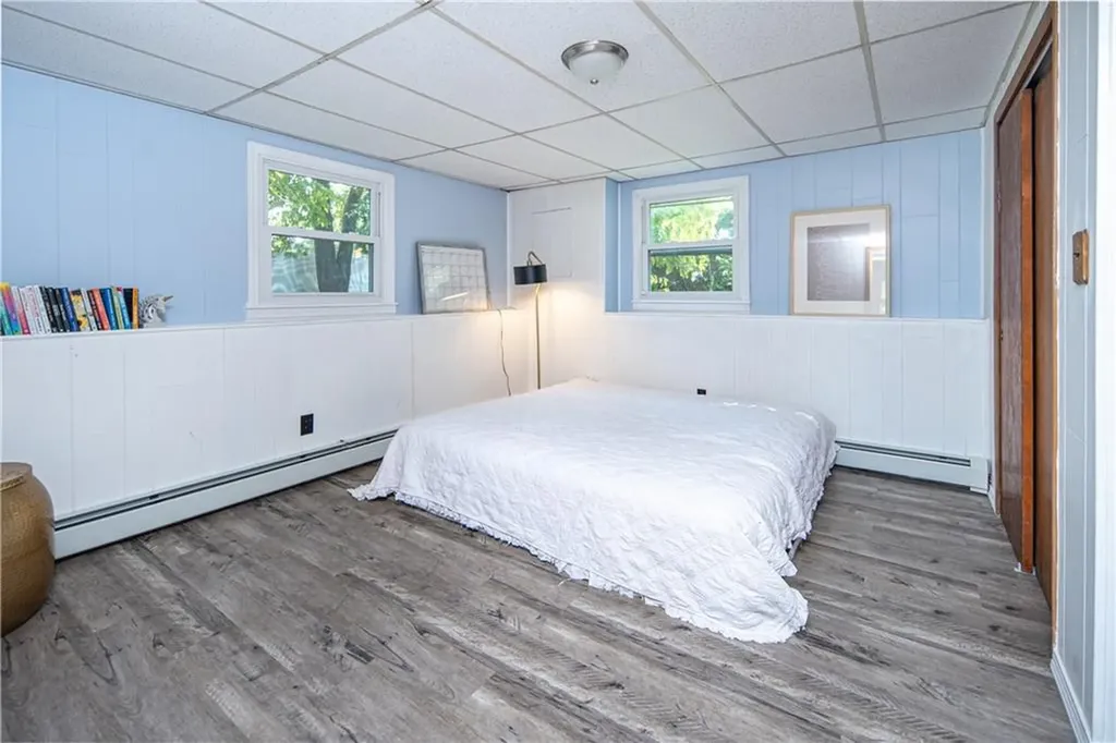 335 Natick Avenue Warwick RI 02886