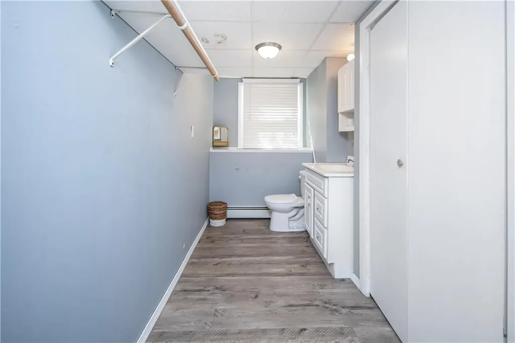 335 Natick Avenue Warwick RI 02886