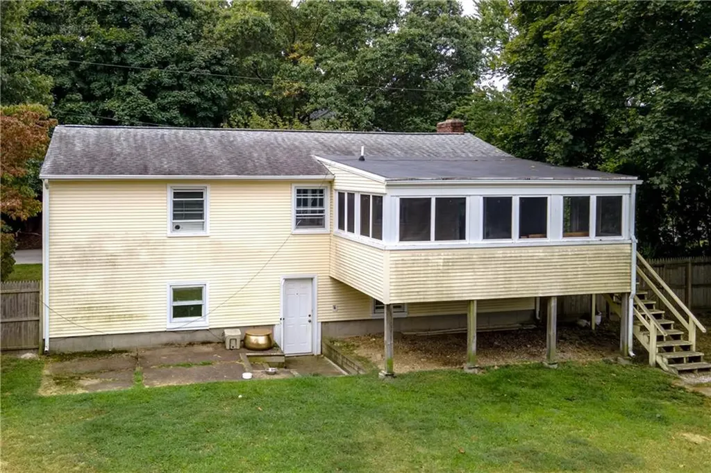 335 Natick Avenue Warwick RI 02886
