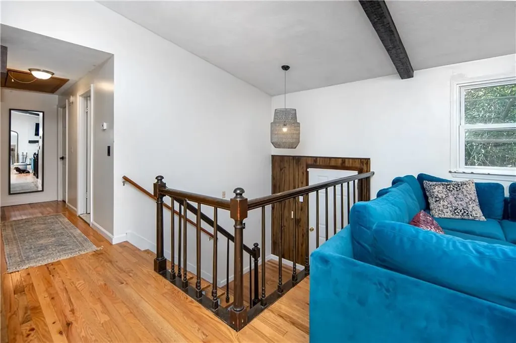 335 Natick Avenue Warwick RI 02886
