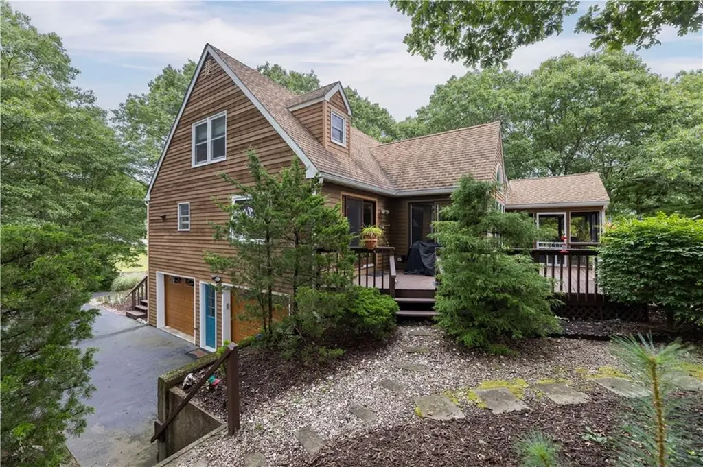 7 Wicklow Road Westerly RI 02891