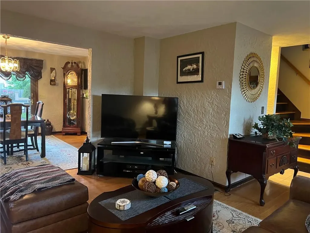 135 Curtis Street Cranston RI 02920