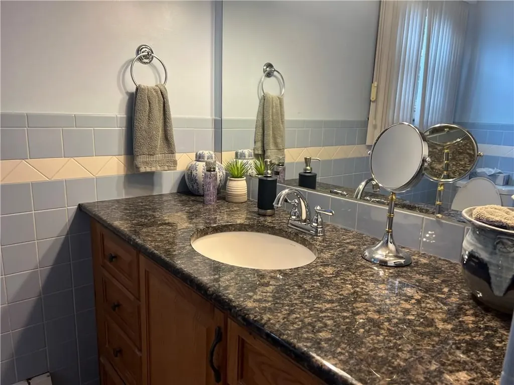 135 Curtis Street Cranston RI 02920