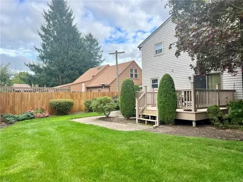 135 Curtis Street Cranston RI 02920