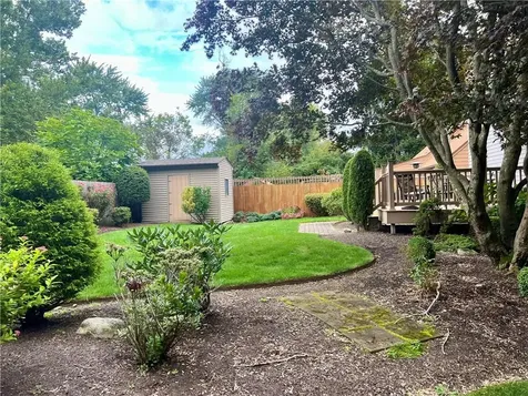 135 Curtis Street Cranston RI 02920