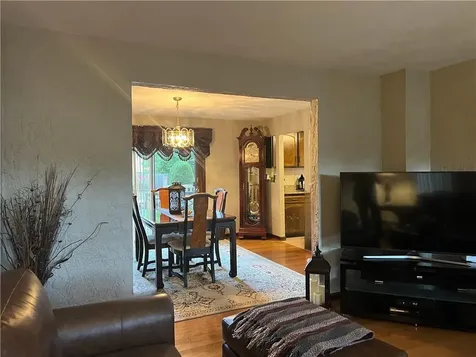 135 Curtis Street Cranston RI 02920