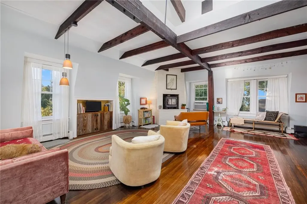 22 Marion Avenue S Cranston RI 02905