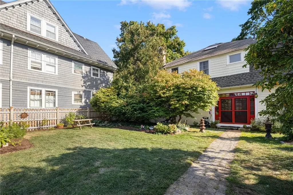 22 Marion Avenue S Cranston RI 02905
