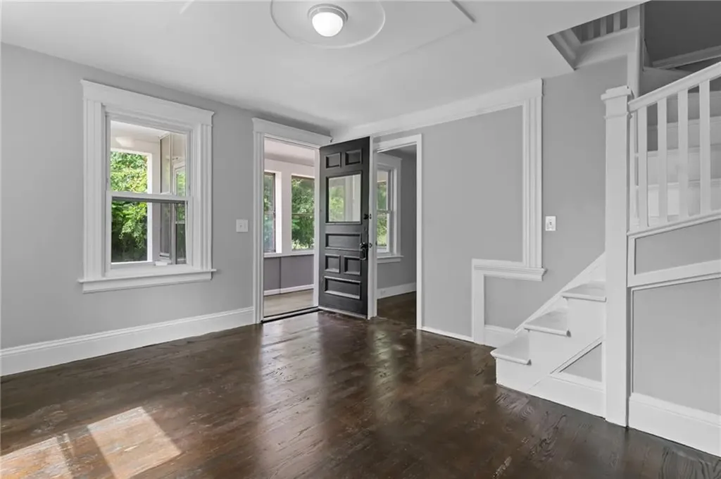 22 Powhatan Street Warwick RI 02889