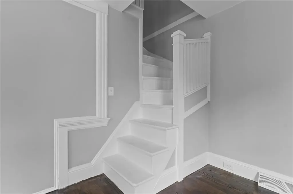 22 Powhatan Street Warwick RI 02889