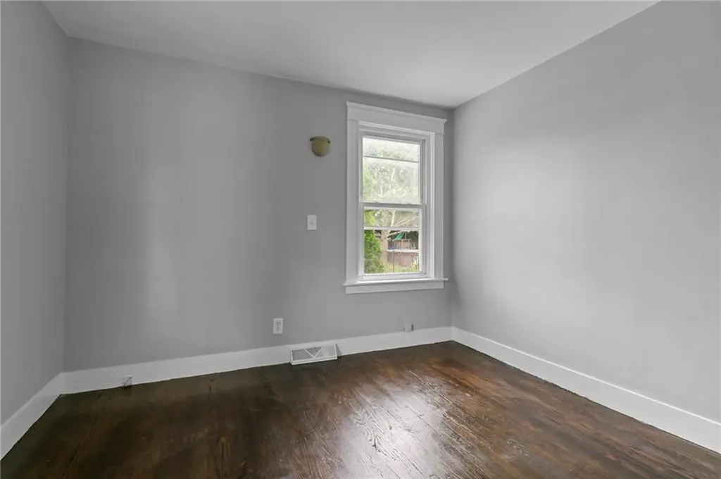 22 Powhatan Street Warwick RI 02889