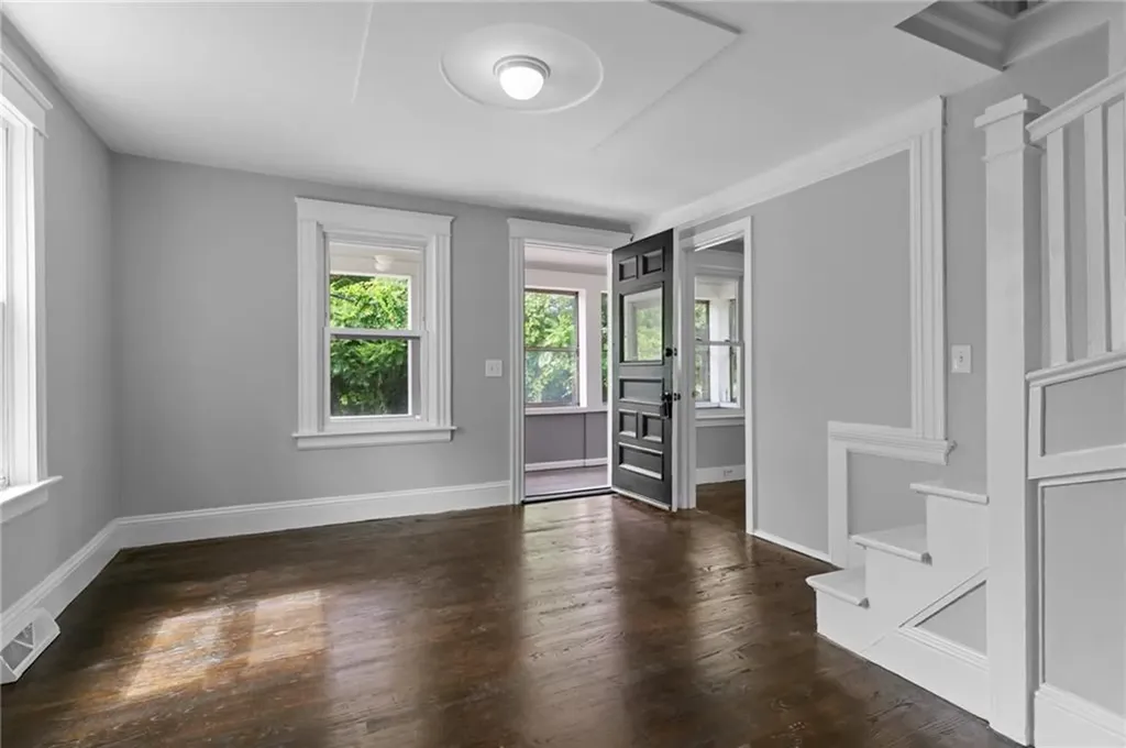 22 Powhatan Street Warwick RI 02889