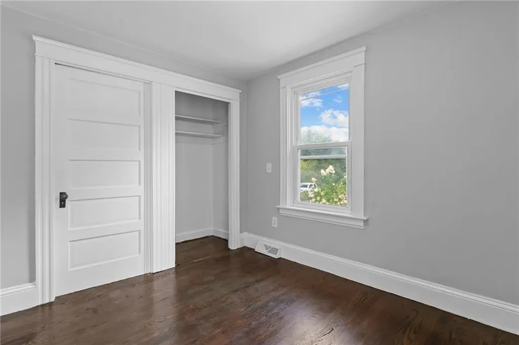 22 Powhatan Street Warwick RI 02889