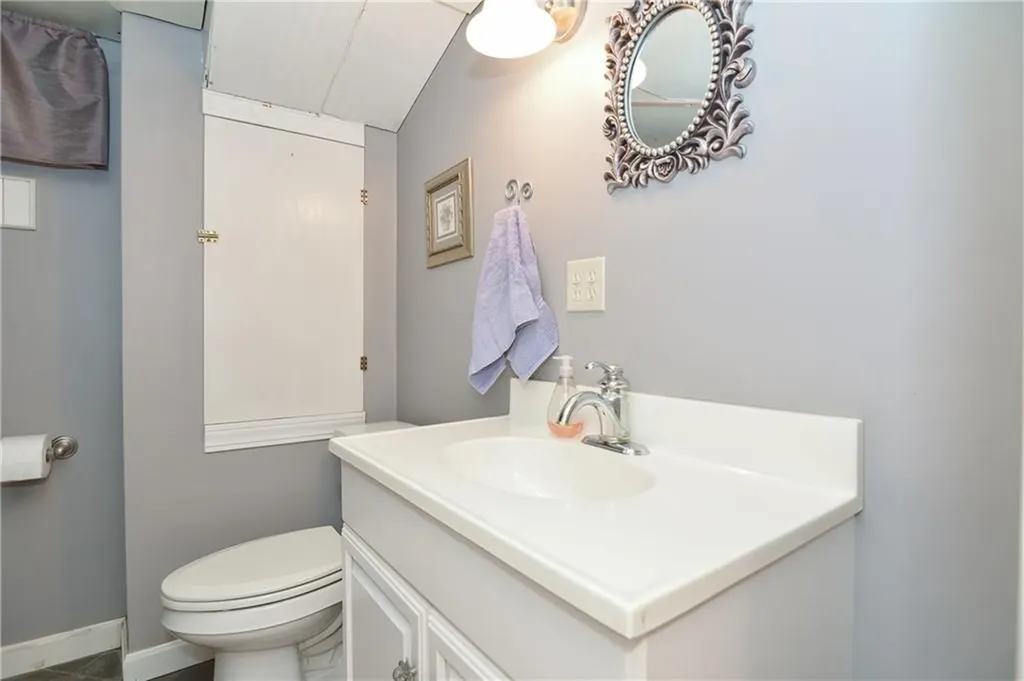 42 Terrace Avenue Warren RI 02885