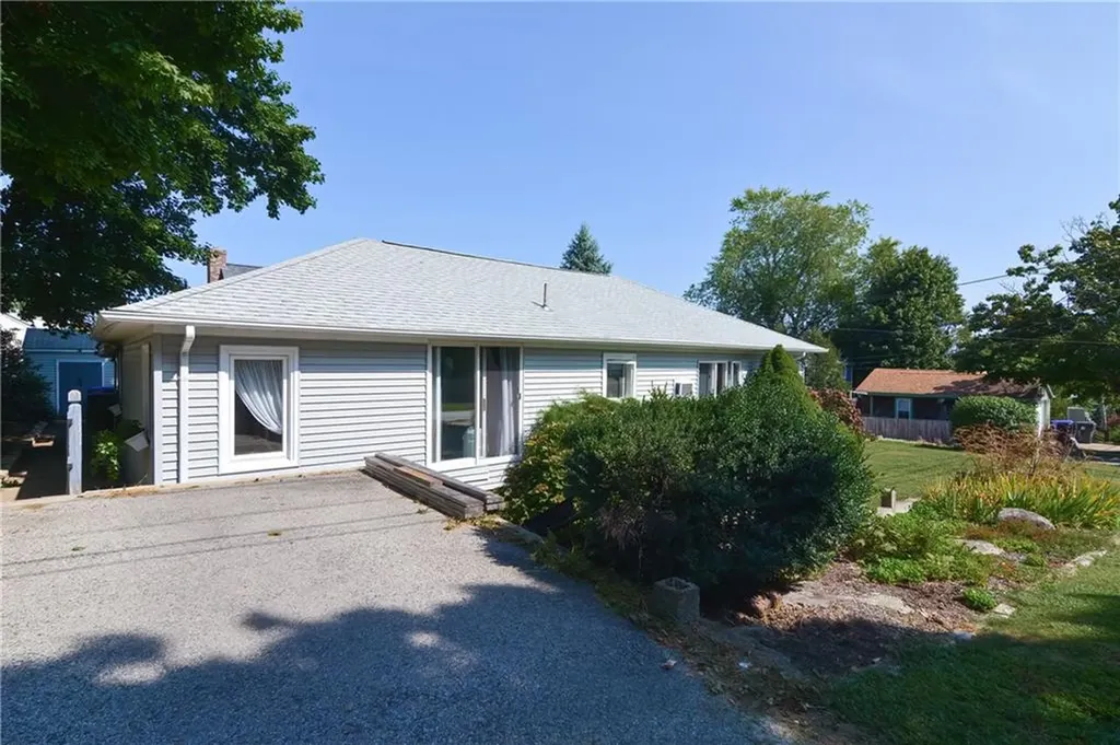 42 Terrace Avenue Warren RI 02885