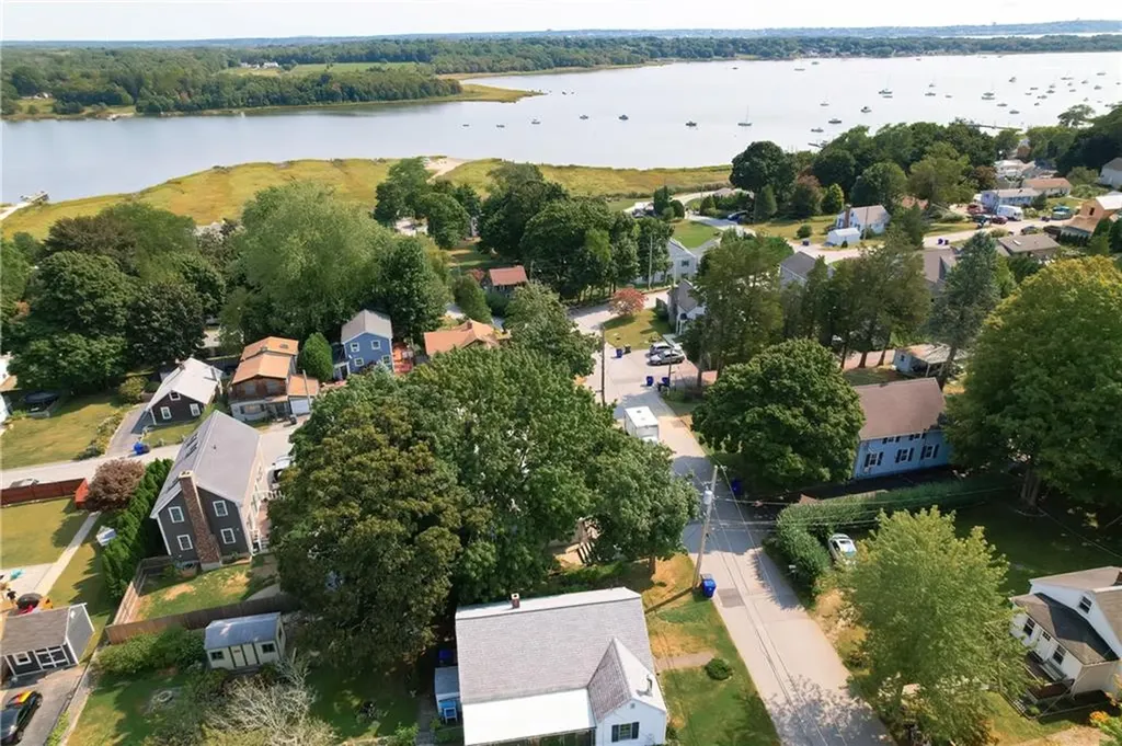 42 Terrace Avenue Warren RI 02885