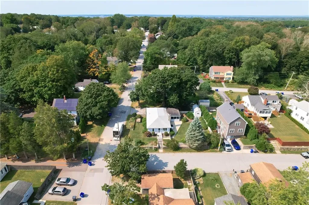 42 Terrace Avenue Warren RI 02885