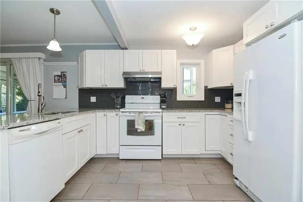 42 Terrace Avenue Warren RI 02885