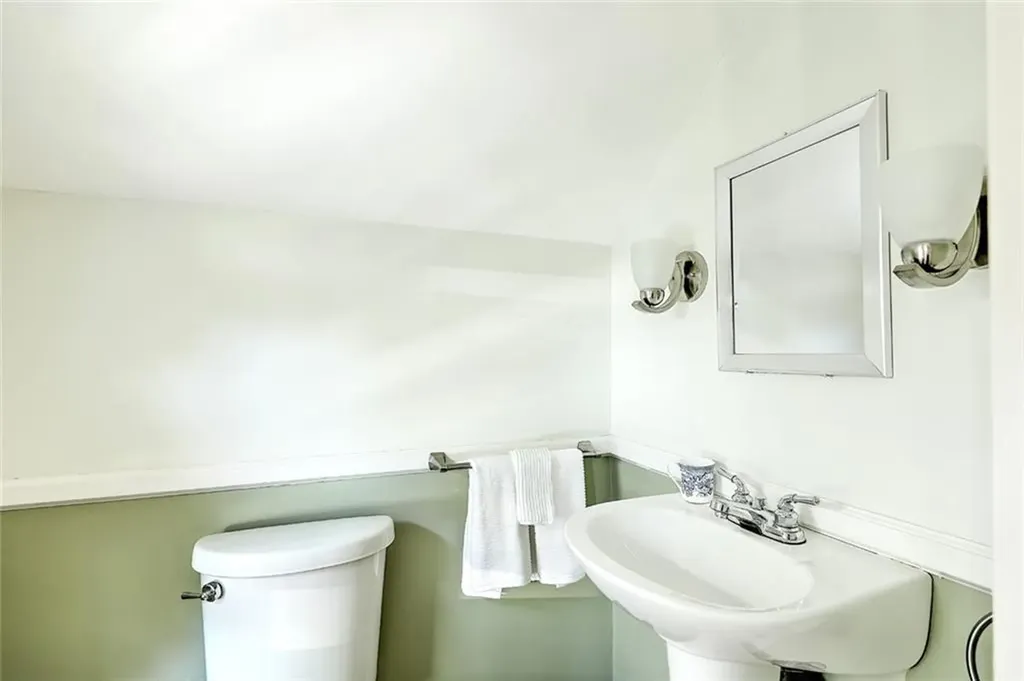 23 Haddon Hill Road Cranston RI 02905