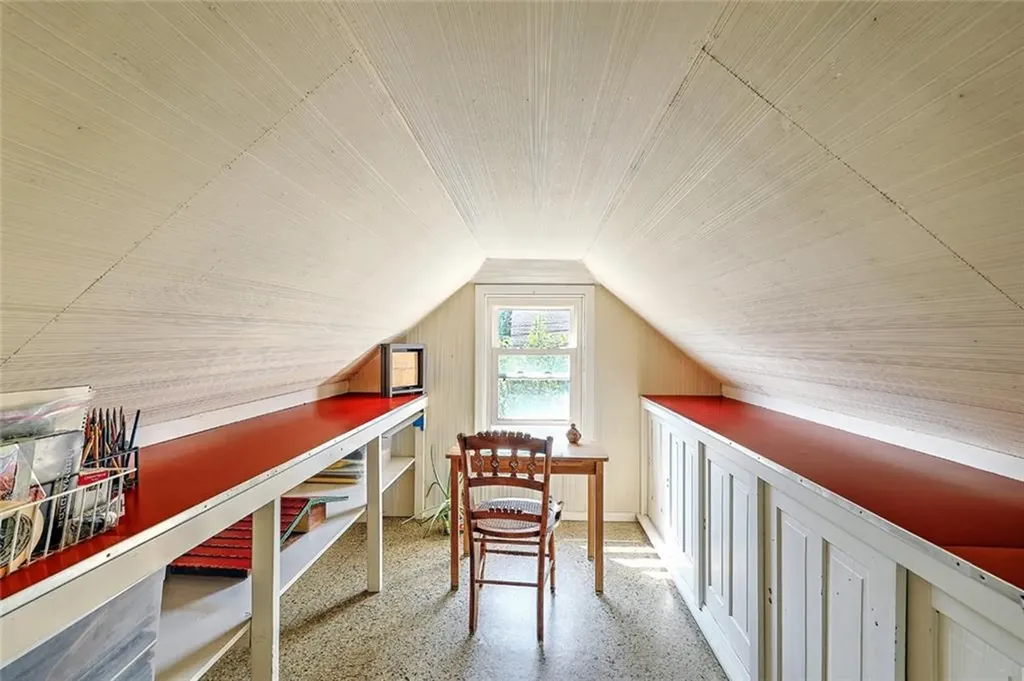 23 Haddon Hill Road Cranston RI 02905