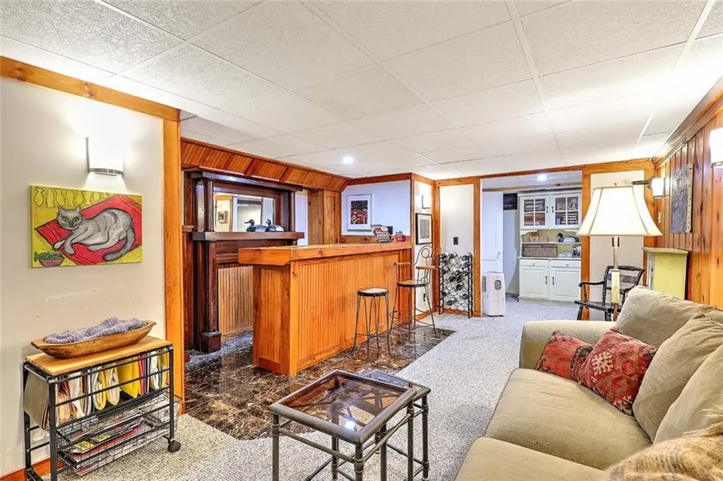 23 Haddon Hill Road Cranston RI 02905