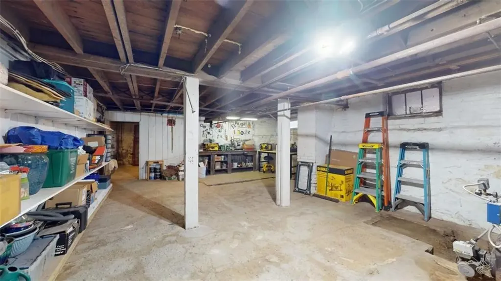 121 Highland Street Woonsocket RI 02895