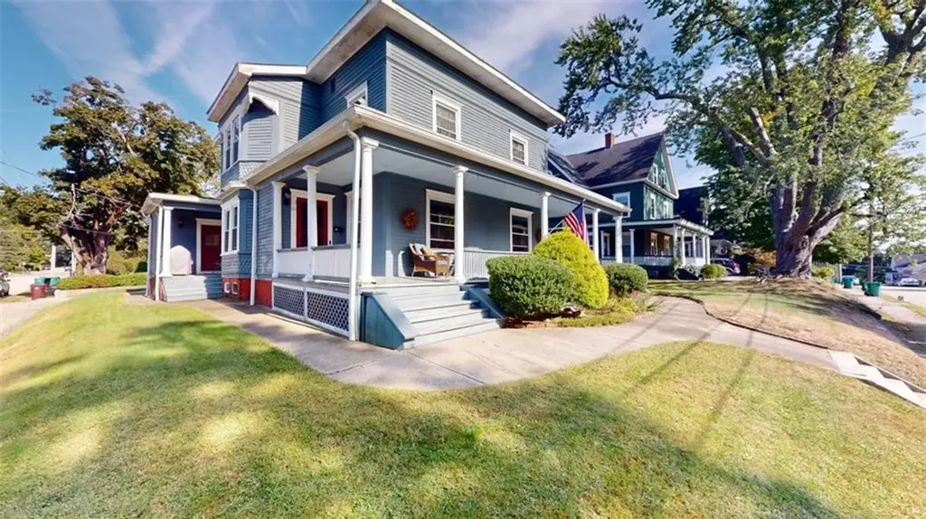 121 Highland Street Woonsocket RI 02895
