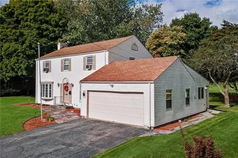 70 Bent Road East Providence RI 02916