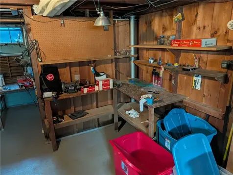 70 Bent Road East Providence RI 02916