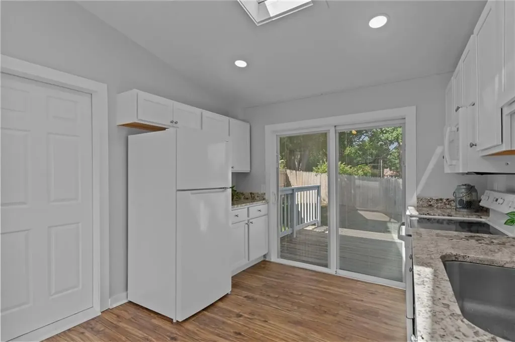11 Peters Lane West Warwick RI 02893