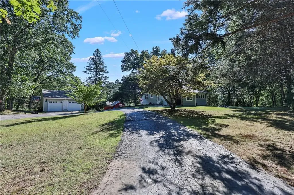 174 Stillwater Road Smithfield RI 02917