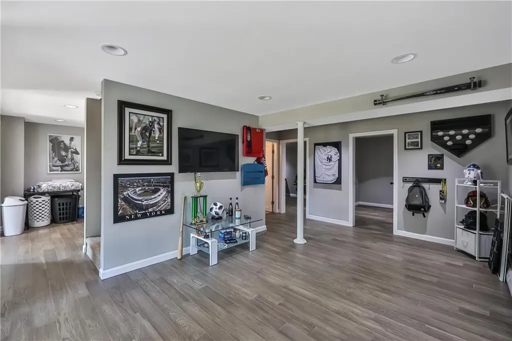 174 Stillwater Road Smithfield RI 02917