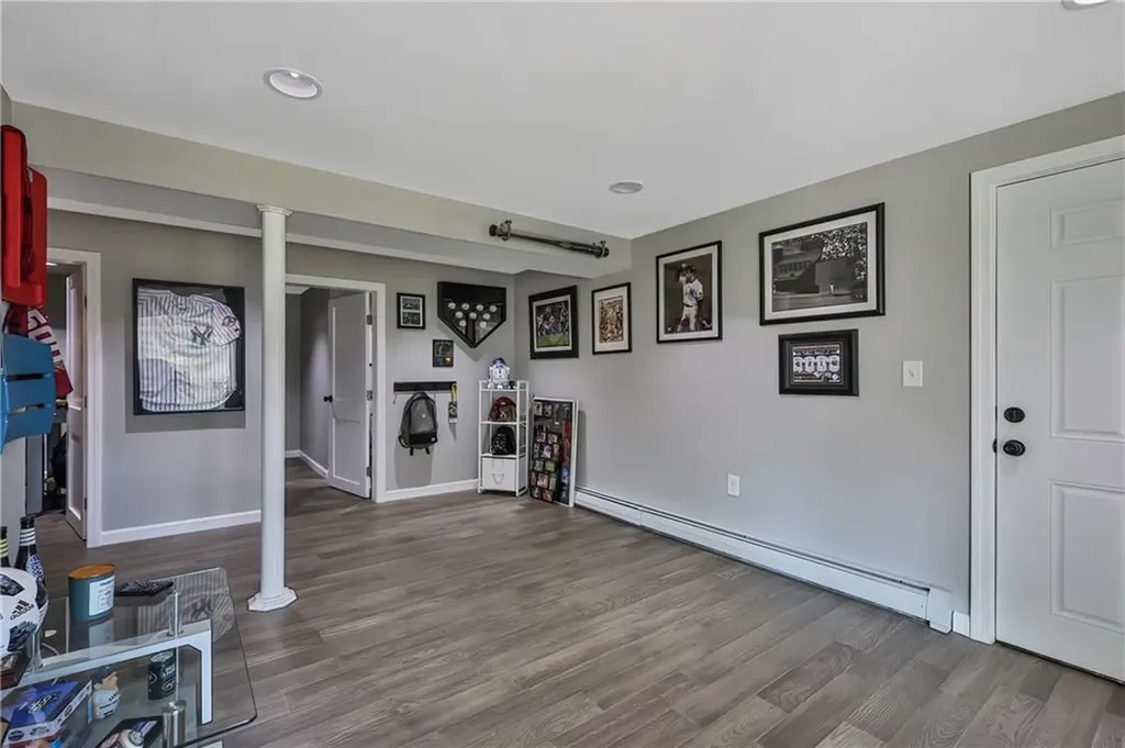 174 Stillwater Road Smithfield RI 02917
