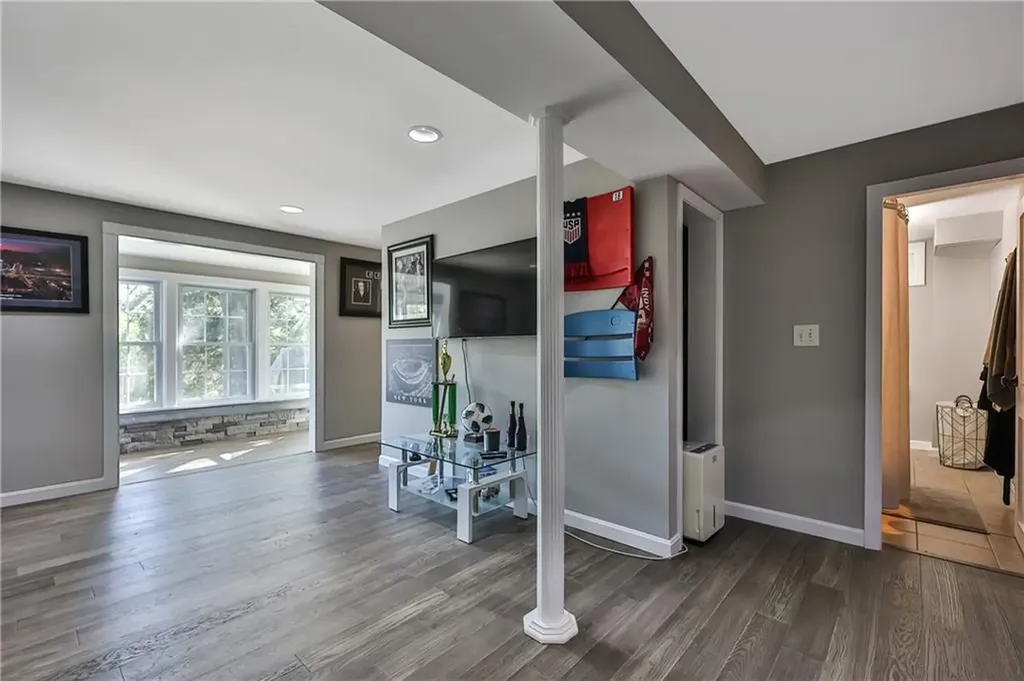174 Stillwater Road Smithfield RI 02917