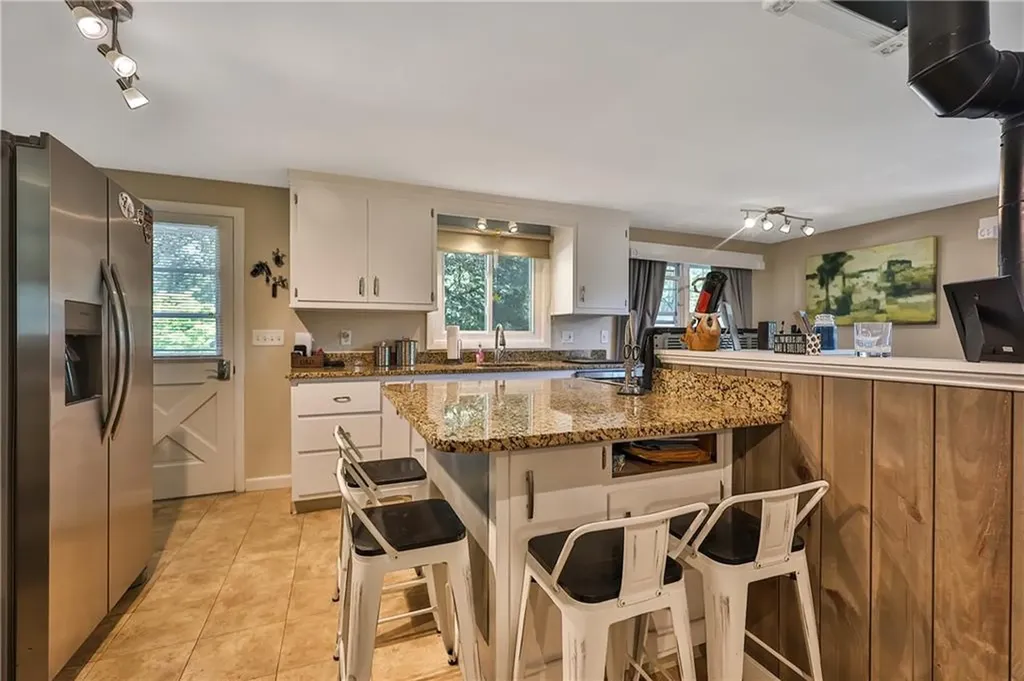 174 Stillwater Road Smithfield RI 02917