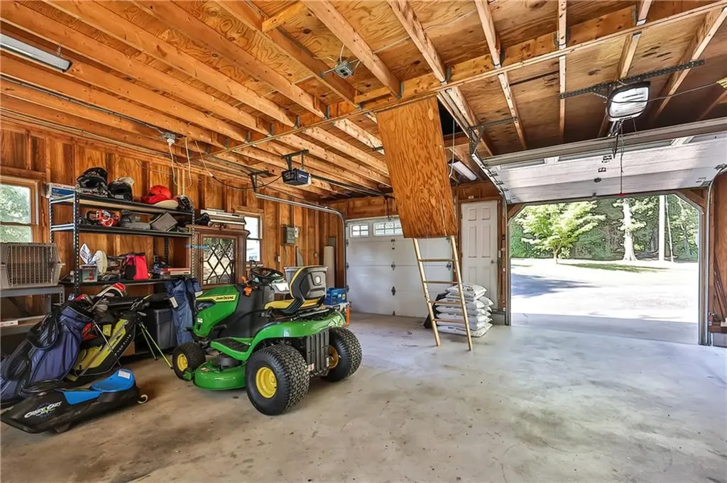 174 Stillwater Road Smithfield RI 02917