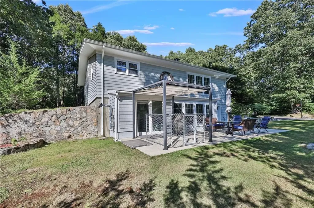174 Stillwater Road Smithfield RI 02917