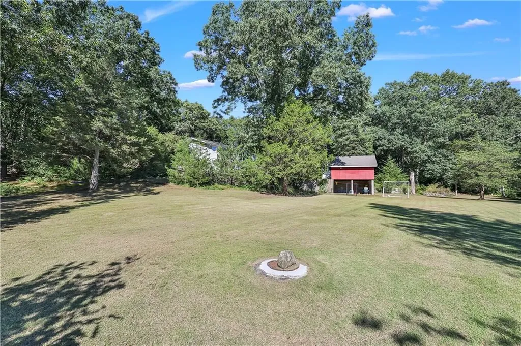 174 Stillwater Road Smithfield RI 02917