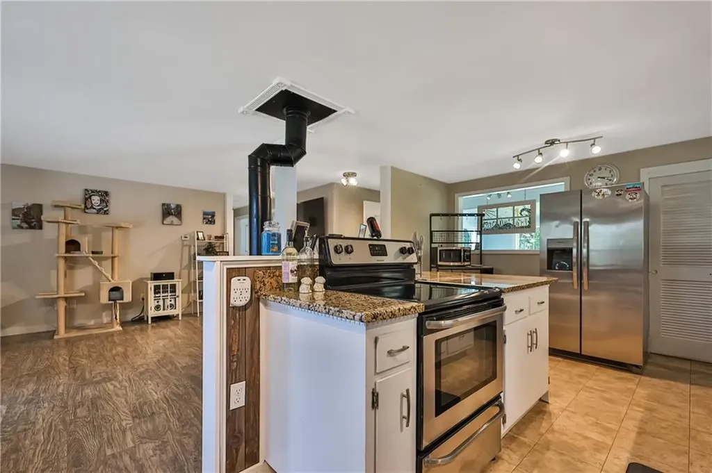 174 Stillwater Road Smithfield RI 02917