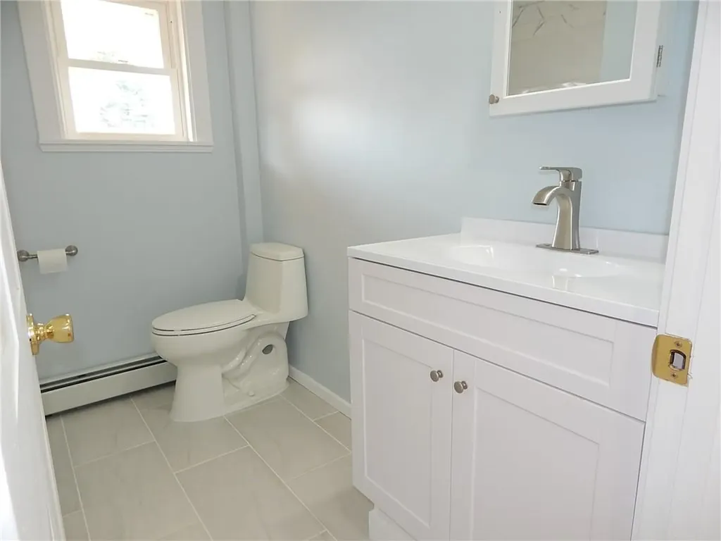 151 Edgemere Road Pawtucket RI 02861