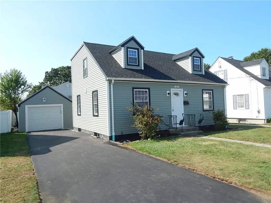151 Edgemere Road Pawtucket RI 02861