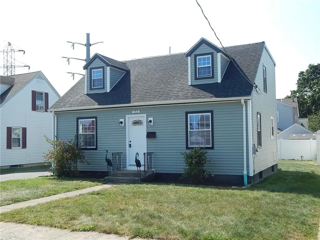 151 Edgemere Road Pawtucket RI 02861