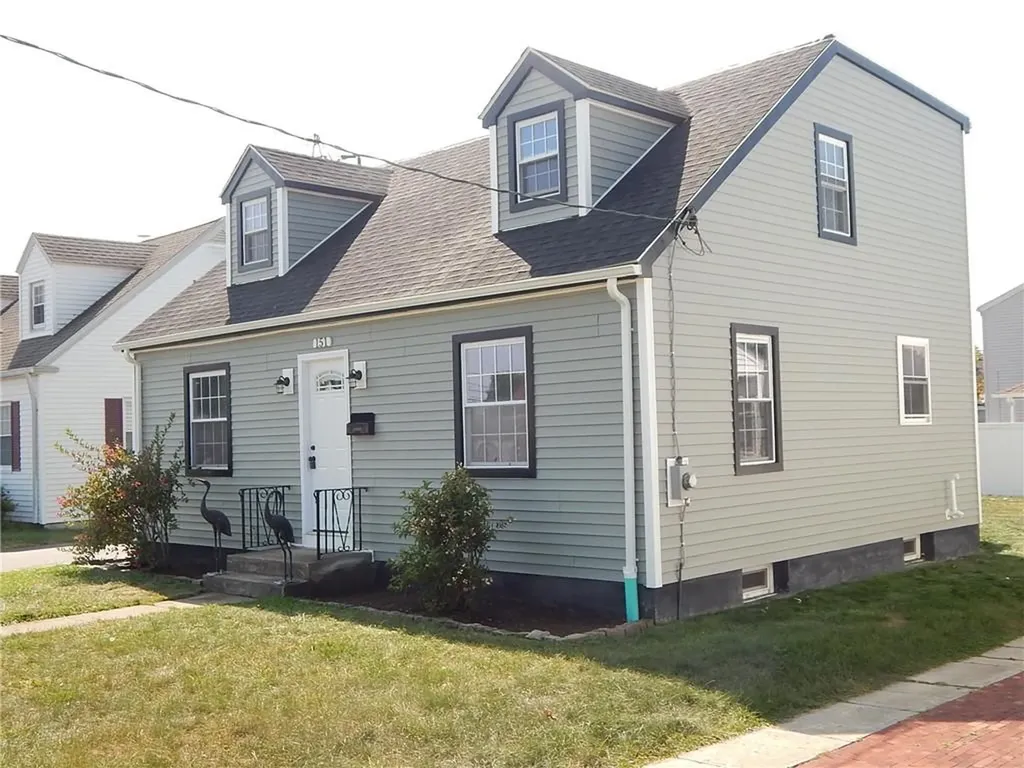 151 Edgemere Road Pawtucket RI 02861
