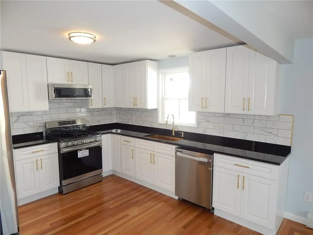 151 Edgemere Road Pawtucket RI 02861