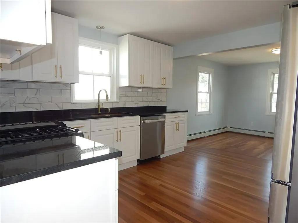 151 Edgemere Road Pawtucket RI 02861